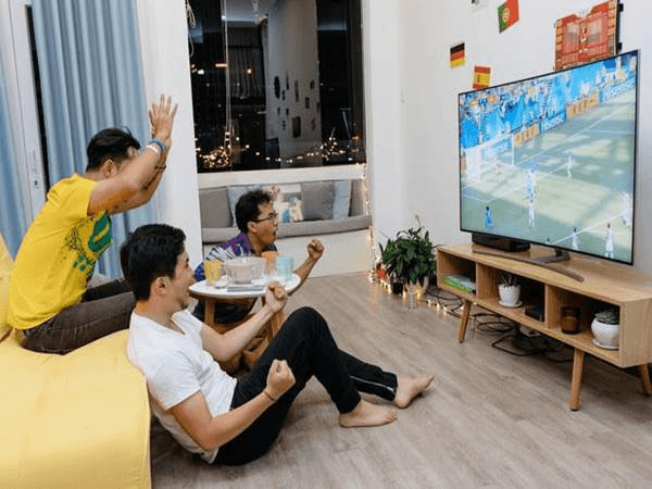 Vì sao nhiều người chuyển sang xem bóng đá online?