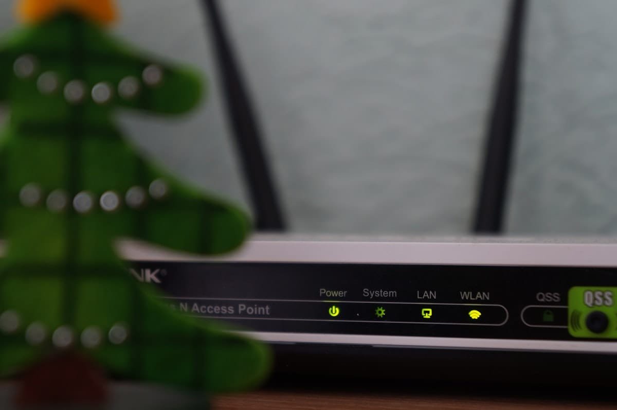 Lắp mạng FPT Khánh Hòa với modem WiFi tốc độ cao